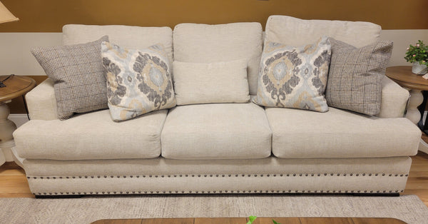 Everette Sofa
