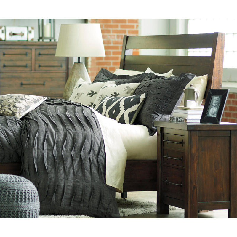 Millennium Starmore King Panel Bed B633-78/B633-76 IMAGE 5