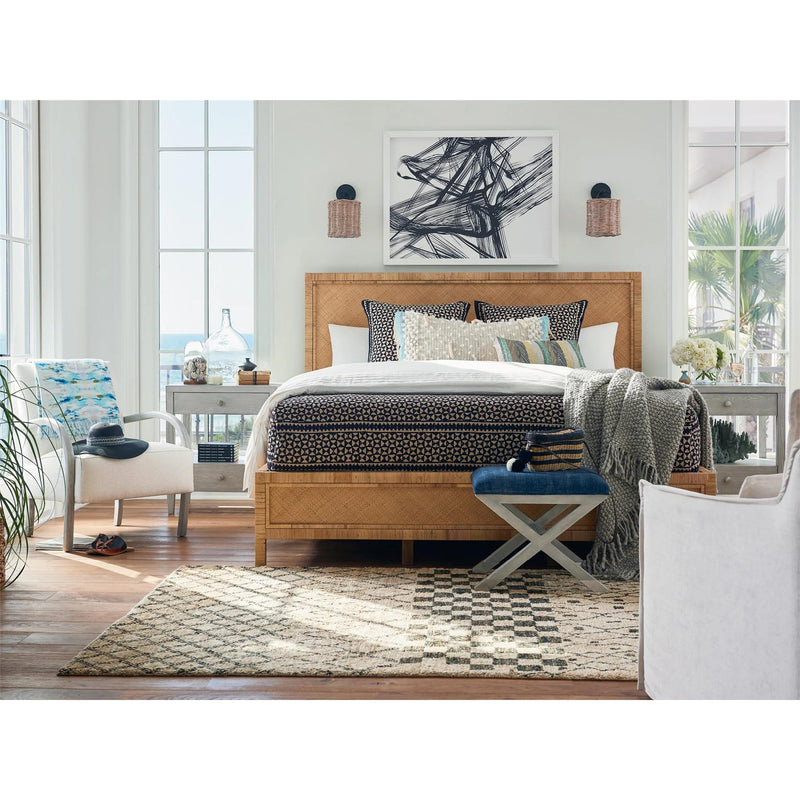 Universal Furniture Long Key King Panel Bed 833320/83332F/83332R IMAGE 3