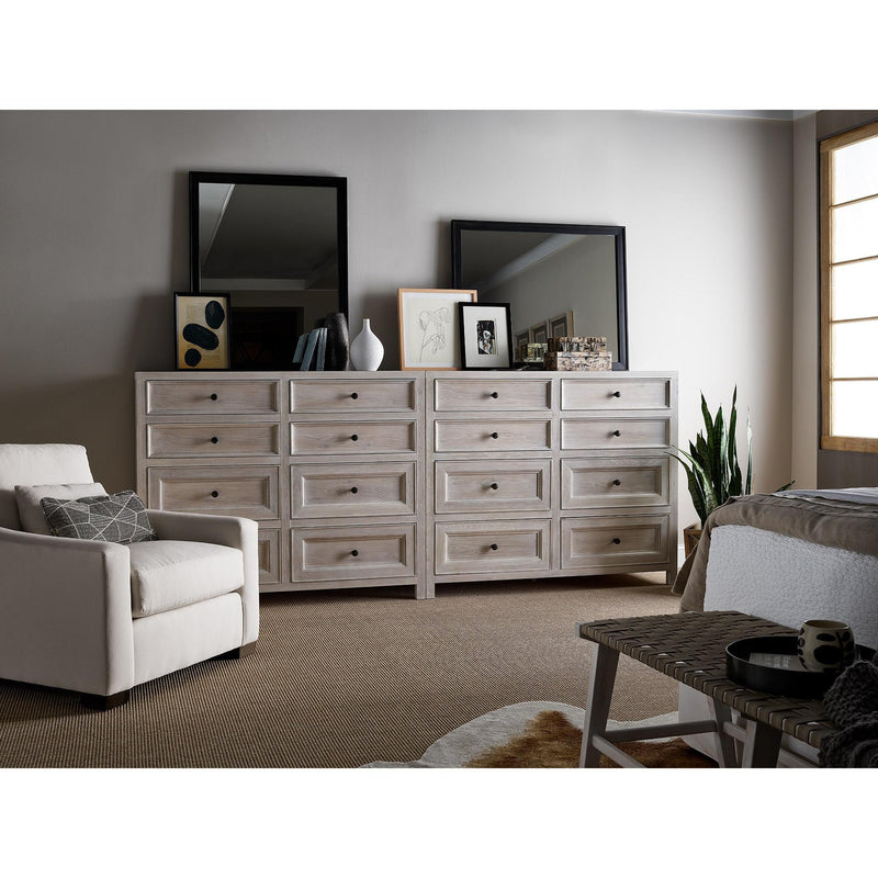 Universal Furniture Modern Farmhouse 8-Drawer Dresser U011050 IMAGE 3