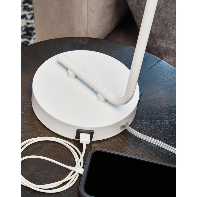 Signature Design by Ashley Covybend L734322 Metal Desk Lamp IMAGE 2
