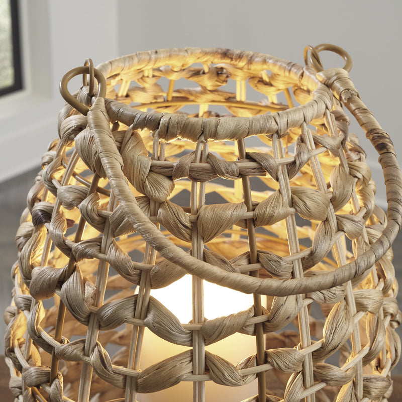  Signature Design by Ashley Etta A2000479 Lantern IMAGE 4