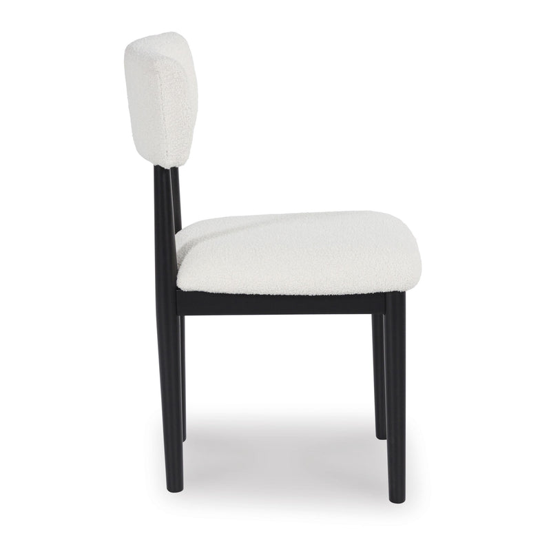Signature Design by Ashley Xandrum D429-02 Dining Upholstered Side Chair IMAGE 3