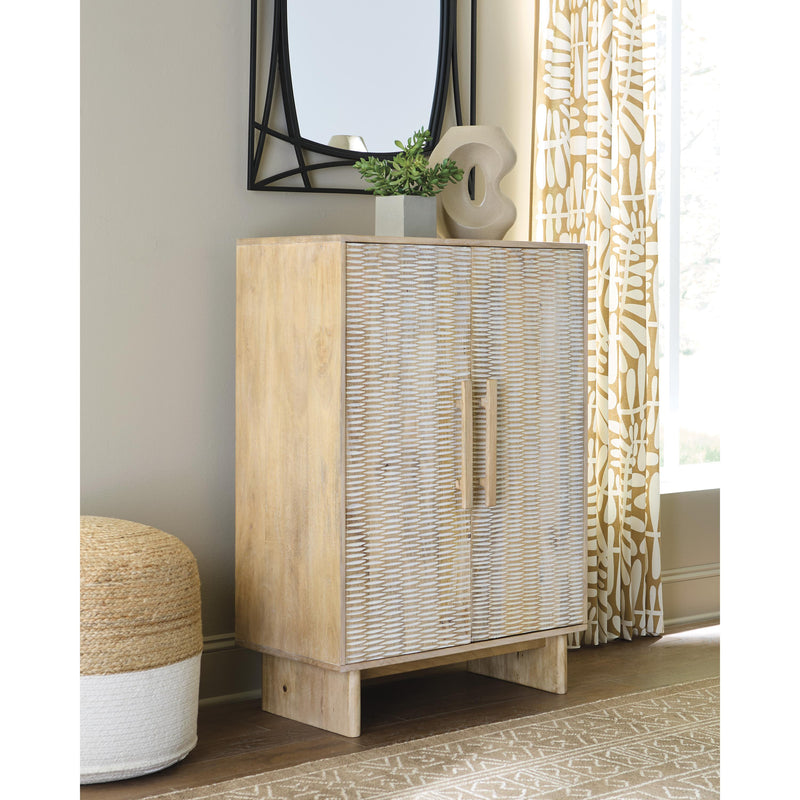 Signature Design by Ashley Dallinbury A4000696 Accent Cabinet IMAGE 4