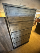 Cazetine 5 Drawer Chest B579-46