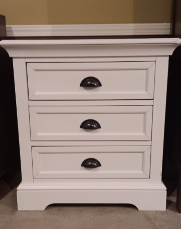 3 Drawer Nightstand BTP1005